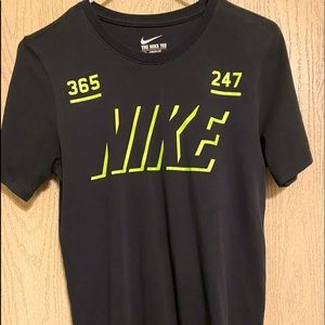 Nike Tshirt